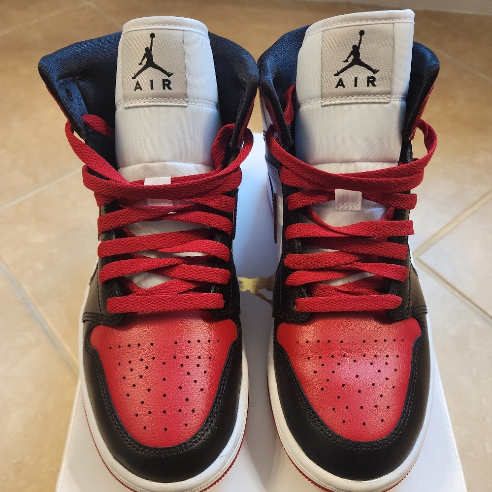 Womens Air Jordan 1 mid